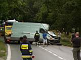 Dailyna je zpět na silnici a ztrácí přední nárazník s polskou SPZ.
