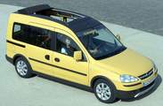 Opel Combo s otevřenou plátěnou střechou